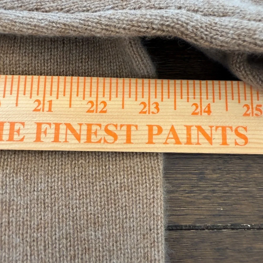 J. Crew Relaxed midweight cashmere V-neck sweater XL - Picture 9 of 12